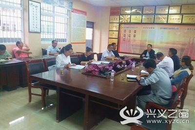 名師引領促交流，攜手共進譜新篇——馮如貴、呂鵬、張梅名師工作室在清水河中學開展聯誼活動